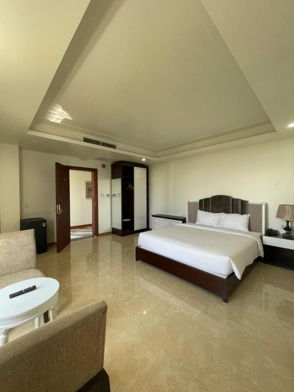 Lotus Hotel & Apartment Haiphong Exterior foto