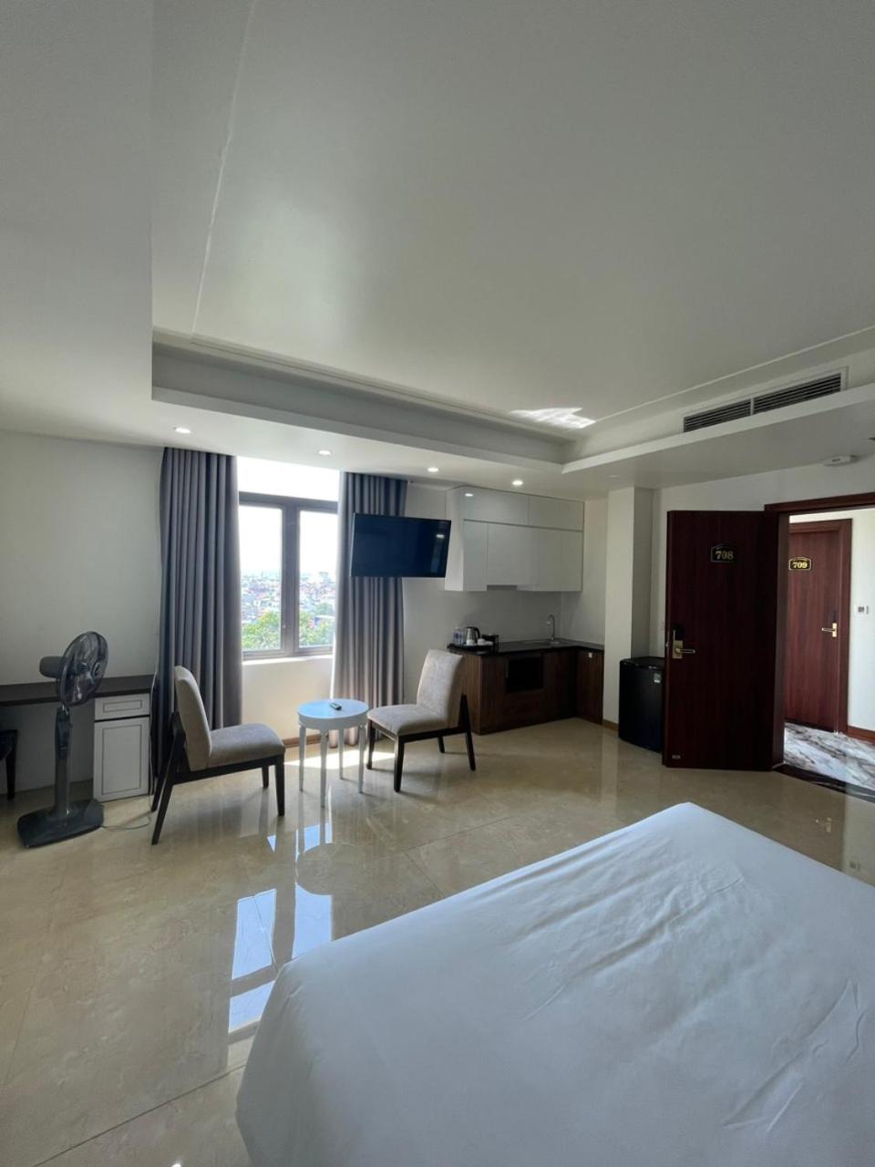 Lotus Hotel & Apartment Haiphong Exterior foto
