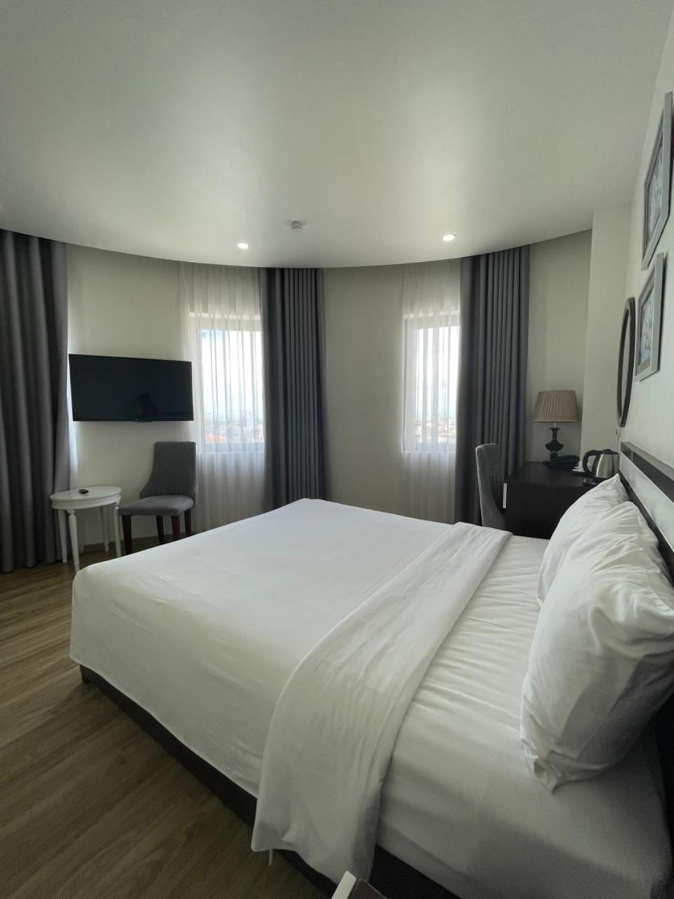 Lotus Hotel & Apartment Haiphong Exterior foto
