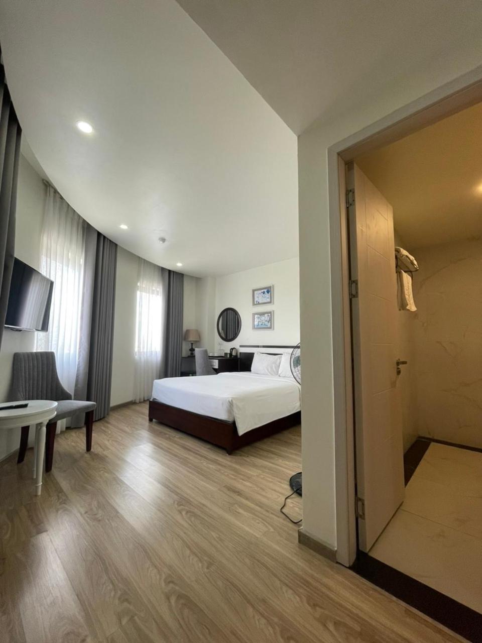 Lotus Hotel & Apartment Haiphong Exterior foto